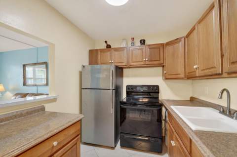 370 Horizon Street #107, Boynton Beach FL - photo 15 of 58