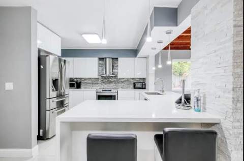 1905 N 45th Avenue, Hollywood FL - photo 6 of 17