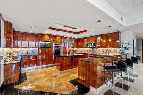 1460 S Ocean Boulevard #804, Lauderdale-By-The-Sea FL - photo 13 of 44