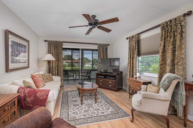2 bedroom Condominium at 1225 NW 21st Street #7-708, Vista Del Lago Condo, Stuart — photo 3