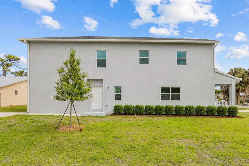 6 bedroom Single Family Residence at 2585 SE Bonita Street, Golden Gate, Stuart — photo 3