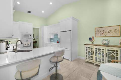 6111 SE Winged Foot Drive, Stuart FL - photo 6 of 41