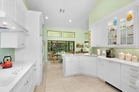 6111 SE Winged Foot Drive, Stuart FL - photo 8 of 41