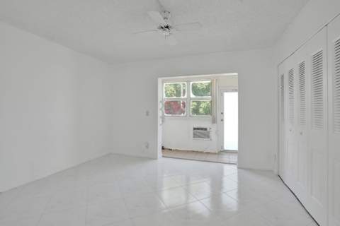 392 Durham Circle #M, Deerfield Beach FL - photo 12 of 17