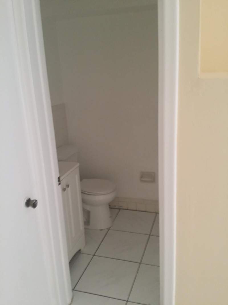 2 bedroom Townhouse at 2580 NW 52nd Avenue #C16, Royal Oaks Townhouse 5 Condo, Lauderhill — photo 5