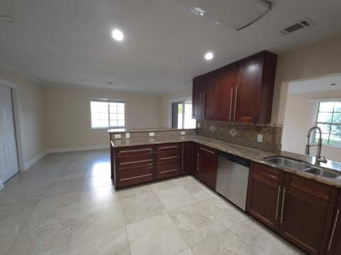4554 Franwood Drive, Delray Beach FL - photo 6 of 21