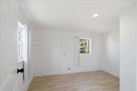 270 SW 10th Avenue, South Bay FL - photo 19 of 32