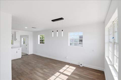 270 SW 10th Avenue, South Bay FL - photo 7 of 32