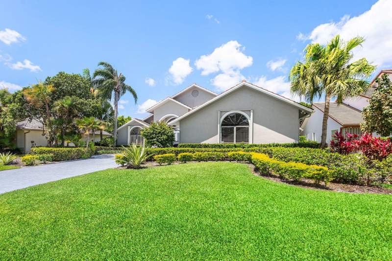 4 bedroom Single Family Residence at 6415 Brandon Street, Eastpointe, Palm Beach Gardens — photo 4