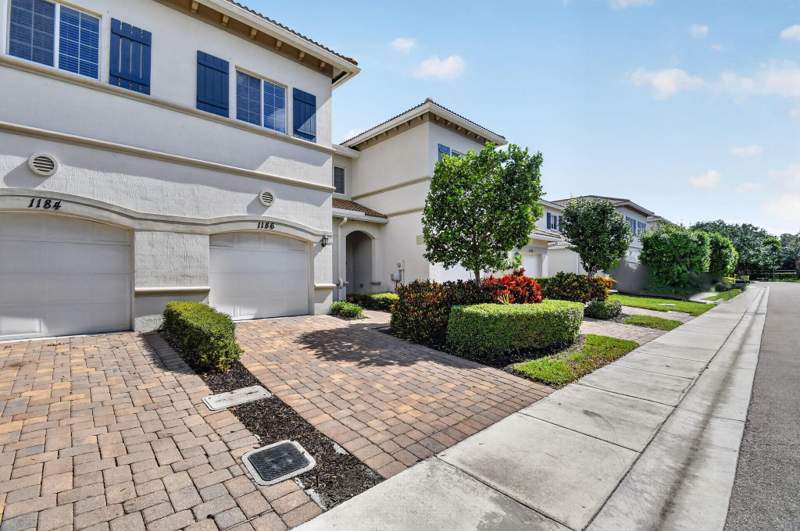 3 bedroom Townhouse at 1186 Paisley Court, Waterville, Lake Worth Beach — photo 3