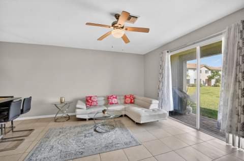 1186 Paisley Court, Lake Worth Beach FL - photo 14 of 33