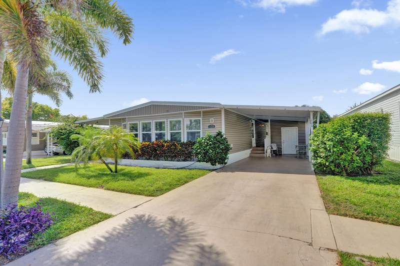 2 bedroom Manufactured Home at 120 NW 53rd Place, Highland Meadows Estates, Pompano Beach — photo 2