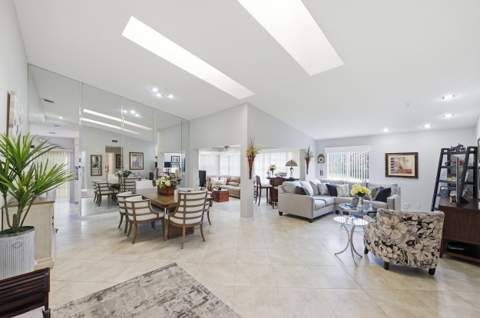 5743 Lakeview Mews Drive, Boynton Beach FL - photo 10 of 51