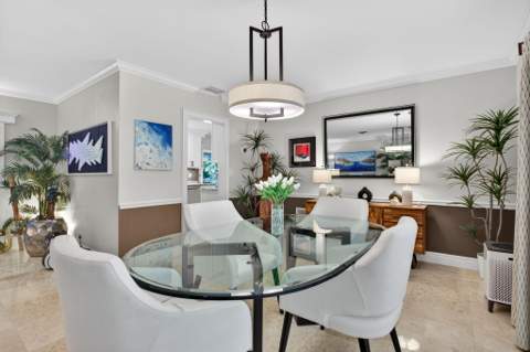 2812 NW 12th Avenue, Wilton Manors FL - photo 9 of 65