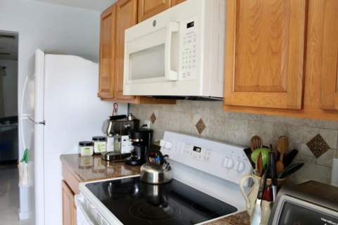 566 SW Sara Boulevard, Port St. Lucie FL - photo 9 of 29