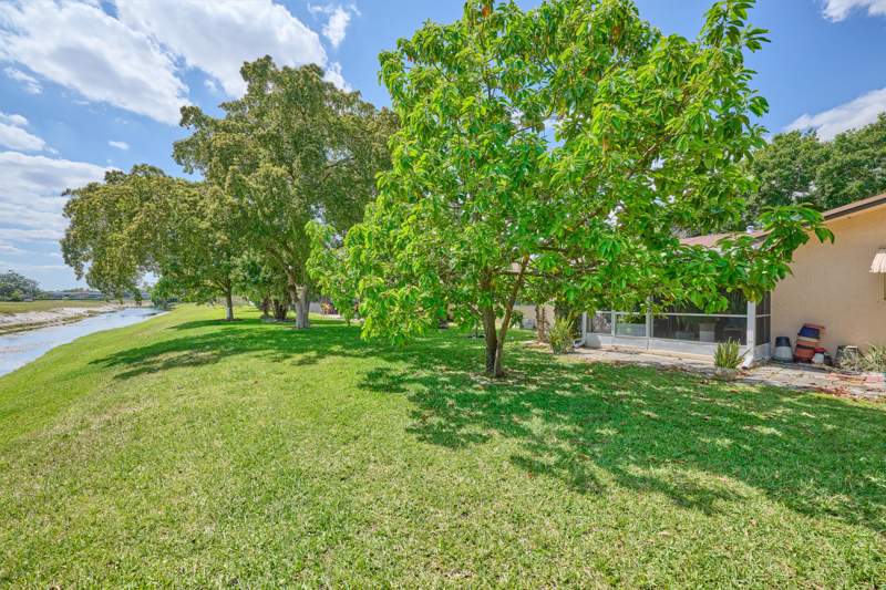 2 bedroom Villa at 7708 Margate Boulevard #10-3, Garden Patio Villas, Margate — photo 5