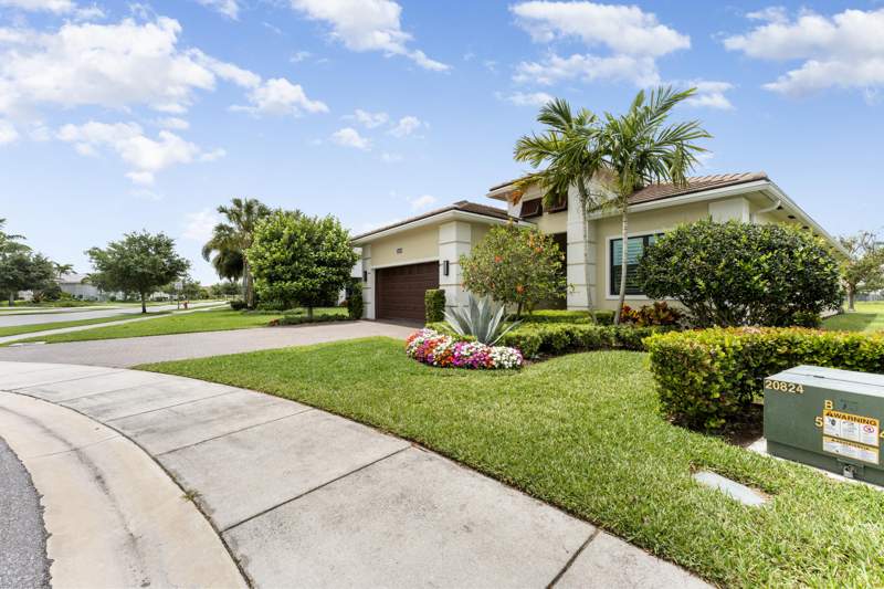 3 bedroom Single Family Residence at 16148 Key Biscayne Lane, Cresswind Palm Beach, Westlake — photo 3