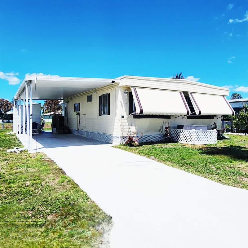 2 bedroom Manufactured Home at 42 SE Spanish Way, Spanish Lakes One, Port St. Lucie — photo 2