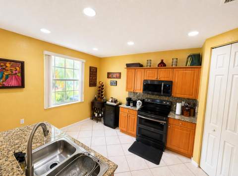8451 SW 27th Street #105, Miramar FL - photo 16 of 45
