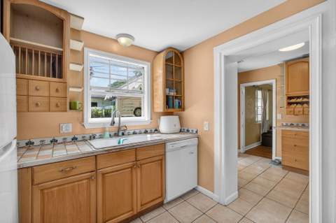 502 49th Street, West Palm Beach FL - photo 8 of 67