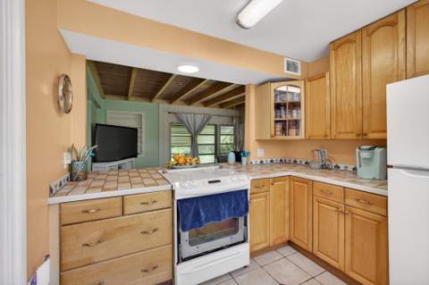 502 49th Street, West Palm Beach FL - photo 11 of 67