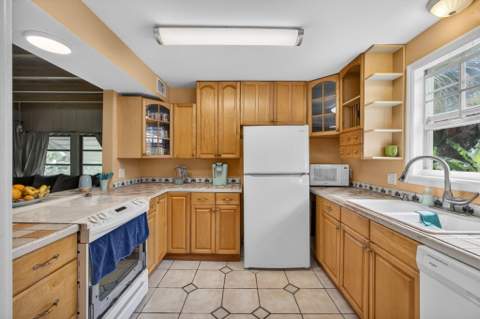 502 49th Street, West Palm Beach FL - photo 10 of 67