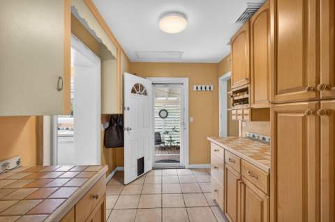 502 49th Street, West Palm Beach FL - photo 15 of 67