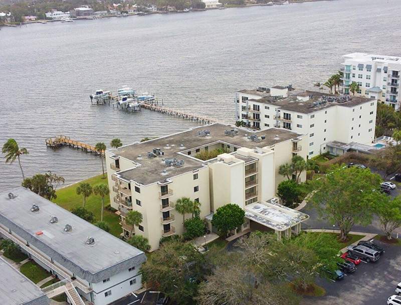 2 bedroom Condominium at 1202 S Lake Drive #502, Hidden Banyan Condo, Lantana — photo 4