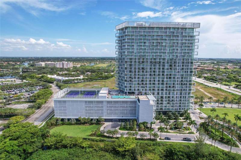3 bedroom Condominium at 2000 Metropica Way #1509, Metropica North Tower One, Sunrise — photo 2