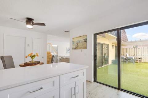 1614 16th Lane, Palm Beach Gardens FL - photo 10 of 28
