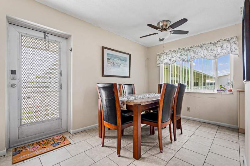2 bedroom Condominium at 167 Cambridge G, Cambridge Condo, West Palm Beach — photo 4