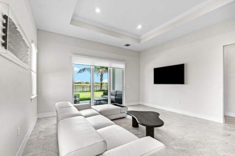 12325 Frontline Lane, Palm Beach Gardens FL - photo 19 of 52