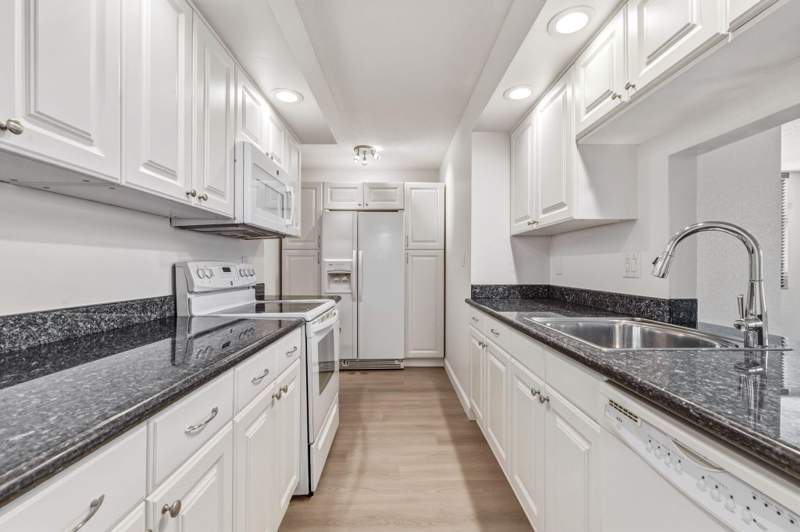 2 bedroom Condominium at 777 S Federal Highway #Rp301, Island Club Two Condo, Pompano Beach — photo 4