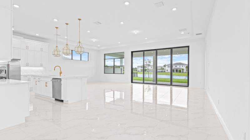 3 bedroom Single Family Residence at 5474 Hutchinson Way, Cresswind Palm Beach, The Acreage — photo 4