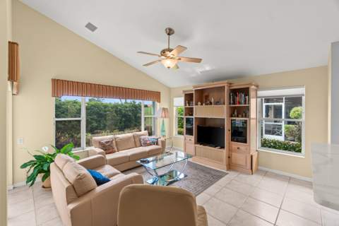 6952 Grenelefe Road, Boynton Beach FL - photo 8 of 41