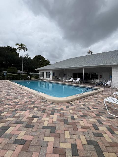 10084 S 42nd Dr Drive #122, Boynton Beach FL - photo 13 of 15