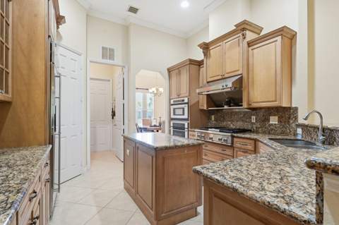 2199 SE Heathwood Circle, Port St. Lucie FL - photo 15 of 50