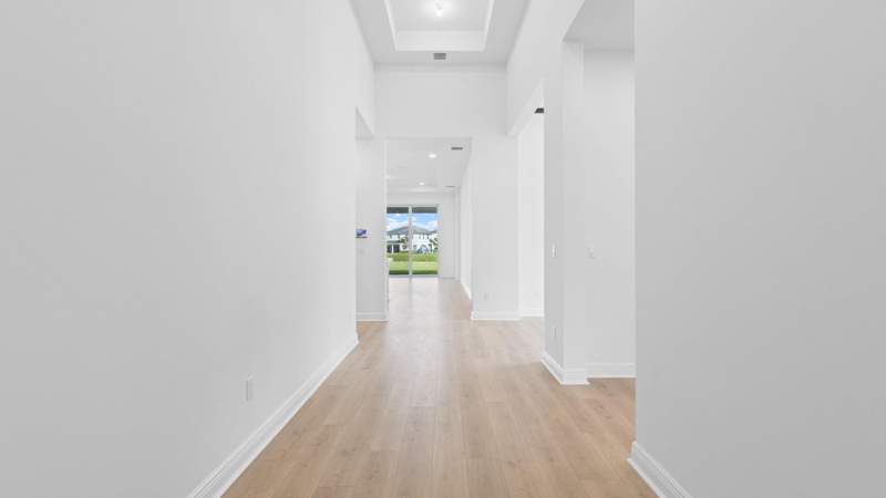 3 bedroom Single Family Residence at 5468 Hutchinson Way, Cresswind Palm Beach, Westlake — photo 2