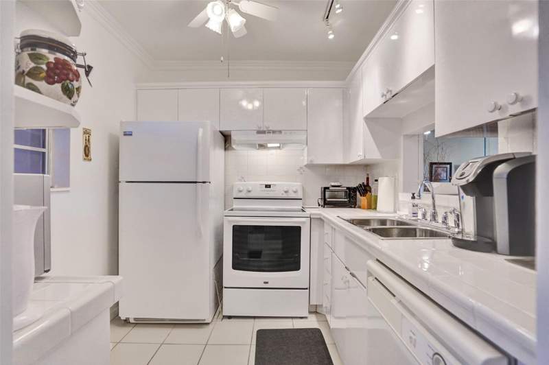1 bedroom Condominium at 4706 NW 36th Street #409, Seagrape Gardens Condo, Lauderdale Lakes — photo 3