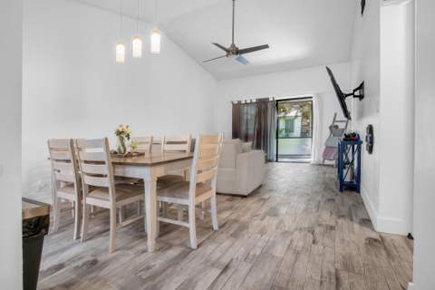 8202 NW 100th Drive, Tamarac FL - photo 7 of 53