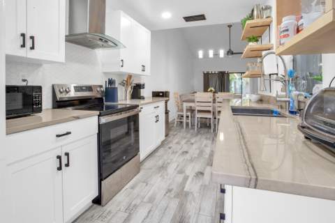 8202 NW 100th Drive, Tamarac FL - photo 18 of 53
