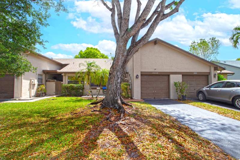 2 bedroom Villa at 8202 NW 100th Drive, Northwood II, Tamarac — photo 3