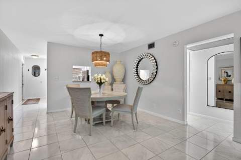 2504 Antigua Terrace #A1, Coconut Creek FL - photo 8 of 37