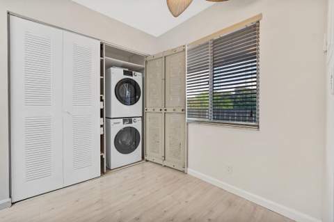7286 Huntington Lane #405, Delray Beach FL - photo 7 of 72