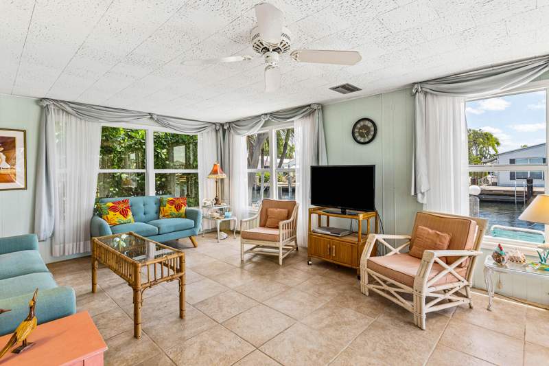 2 bedroom Mobile Home at 205 S Ibis Drive #R, Briny Breezes, Inc, Briny Breezes — photo 4