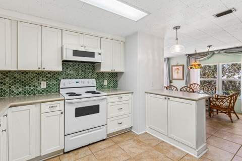 205 S Ibis Drive #R, Briny Breezes FL - photo 7 of 20