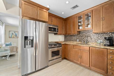 205 N 18th Ave Avenue, Lake Worth Beach FL - photo 10 of 29
