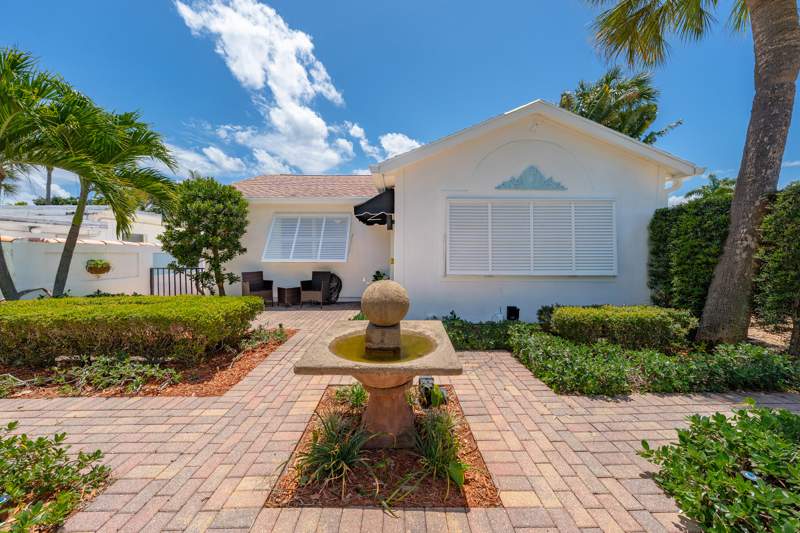 3 bedroom Single Family Residence at 205 N 18th Ave Avenue, North Lake Worth, Lake Worth Beach — photo 2
