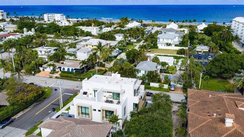 3 bedroom Townhouse at 100 Gleason Street #204, Reids John B Village, Delray Beach — photo 3