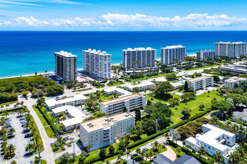 2 bedroom Condominium at 1299 S Ocean Boulevard #R12, Atlantic Cloisters Condo, Boca Raton — photo 2